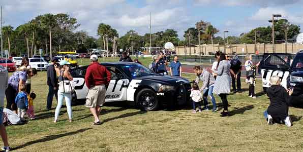 A big thank you to Councilwoman-elect Lauren McPhaul for a successful Cookies with a Cop in Jarboe Park!